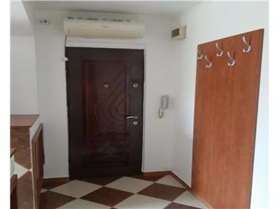 Vanzare Apartament 3 Camere Decomandat Aparatorii Patriei-Soldanului