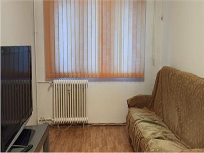 Vanzare Apartament 3 Camere Semidecomandat Berceni-Izvorul Crisului