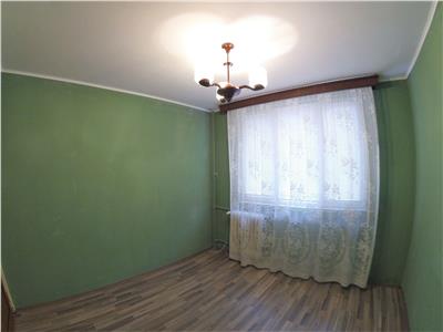Vanzare Apartament 3 camere Decomandat Covasna - Berceni