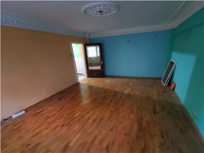 Vanzare Apartament 2 Camere Decomandat Aparatorii Patriei-Emil Racovita