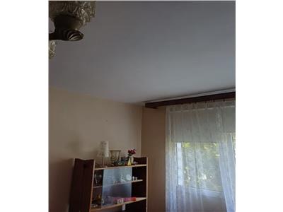 Vanzare Apartament 3 Camere Semidecomandat Giurgiului-Gradistea