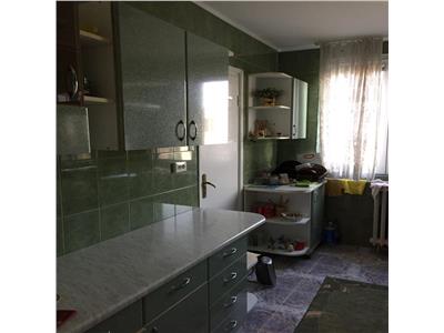 Vanzare Apartament 3 Camere Semidecomandat Berceni-Spinis