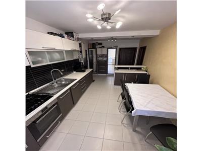 Vanzare Apartament 3 Camere Decomandat Piata Sudului-Tulnici