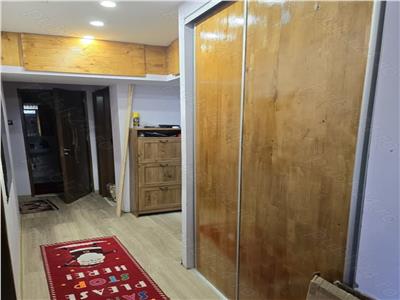 Vanzare Apartament 4 Camere Decomandat Aparatorii Patriei-Democratiei