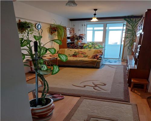 Vanzare Apartament 3 Camere Decomandat Berceni-Uioara