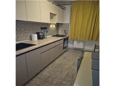Inchiriere Apartament 3 Camere Semidecomandat Berceni-Emil Racovita