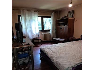 Vanzare Apartament 4 camere Decomandat Berceni-Covasna