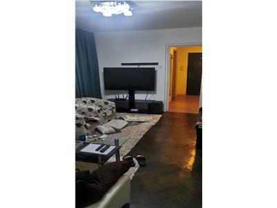Vanzare Apartament 3 camere Semidecomandat Str. Covasna-Berceni