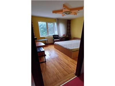 Vanzare Apartament 3 camere Decomandat Turnu Magurele-Berceni