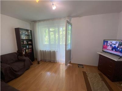 Vanzare Apartament 3 camere Decomandat Berceni-Resita