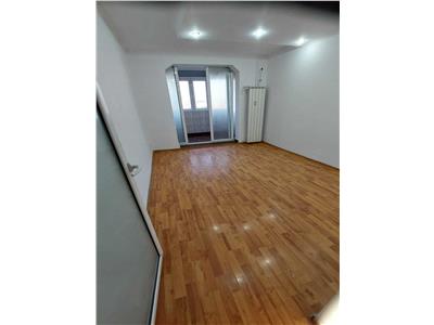 Vanzare Apartament 4 camere Semidecomandat Sos. Berceni