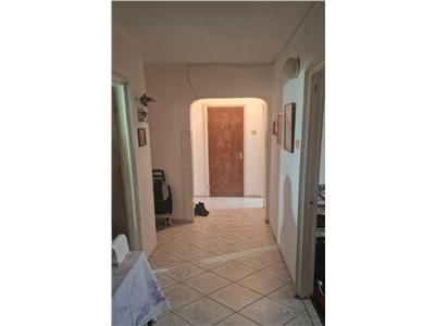 Vanzare Apartament 2 camere Decomandat Piata Sudului