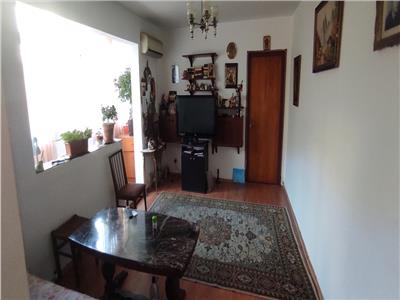 Apartament 3 camere Semidecomandat Covasna-Berceni
