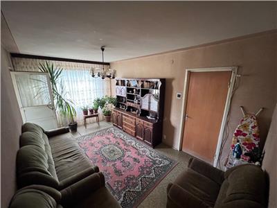 Apartament 4 camere Semidecomandat Panselelor - Aparatorii Patriei