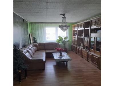Vanzare Apartament 3 Camere Decomandat Berceni