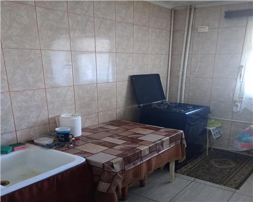 Vanzare Apartament 3 Camere Semidecomandat Piata Sudului-Anton Bacalbasa