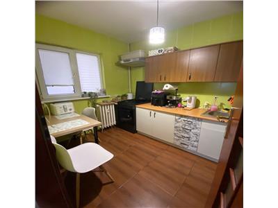 Apartament 3 camere Decomandat Bld. Brancoveanu