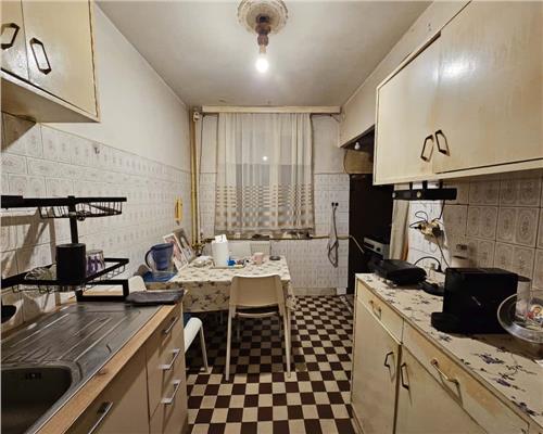 Vanzare Apartament 4 Camere Decomandat Giurgiului-Spinis