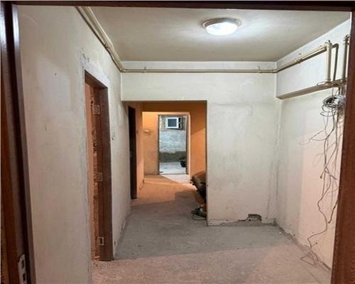 Apartament 4 camere Decomandat Berceni-Bld. Obregia