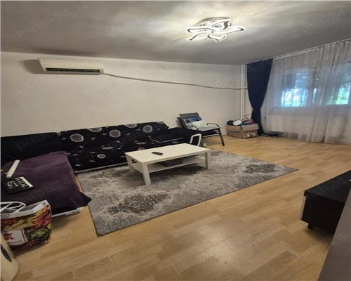 Vanzare Apartament 3 Camere Semidecomandat Aparatorii Patriei-Tomesti