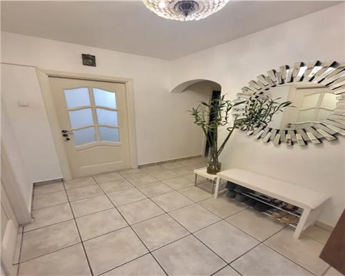 Inchiriere Apartament 2 Camere Decomandat Berceni-Izvorul Oltului