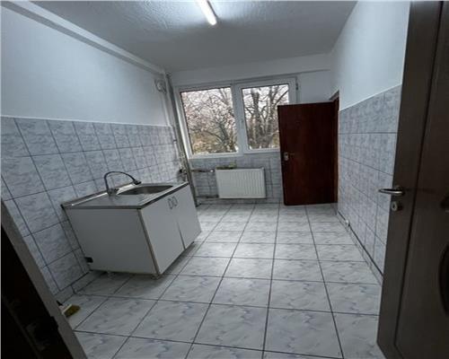Apartament 2 Camere Semidecomandat Nitu Vasile
