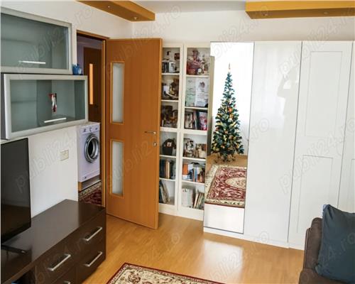 Inchiriere Apartament 3 Camere Decomandat Berceni-Izvorul Crisului