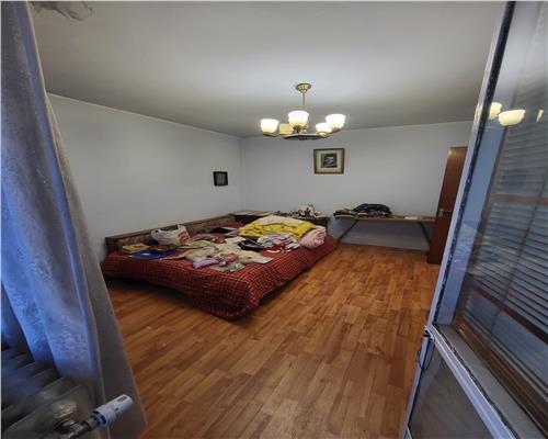 Vanzare Apartament 3 Camere Decomandat Berceni-Izvorul Muresului