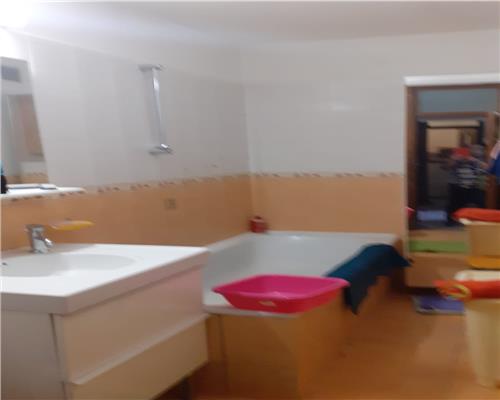 Apartament 3 camere Decomandat hol H Bld. Brancoveanu