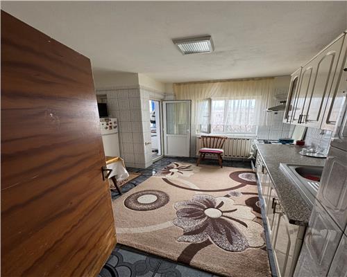 Vanzare Apartament 3 Camere Decomandat Berceni-Secuilor