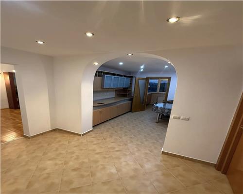 Inchiriere Apartament 3 Camere Semidecomandat Berceni-Samoila Dumitru