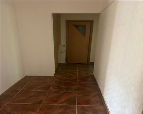 Vanzare Apartament 4 Camere Decomandat Berceni-Izvorul Muresului