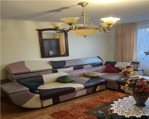 Vanzare Apartament 3 Camere Semidecomandat Berceni-Izvorul Crisului