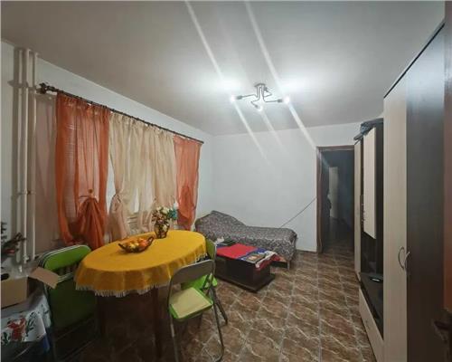Apartament 3 camere Semidecomandat  Berceni-Covasna