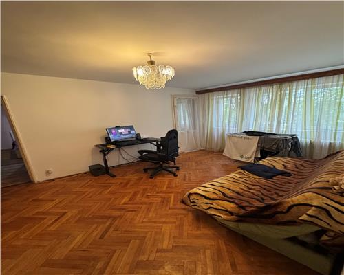 Apartament 2 camere Semidecomandat Berceni-Straduintei