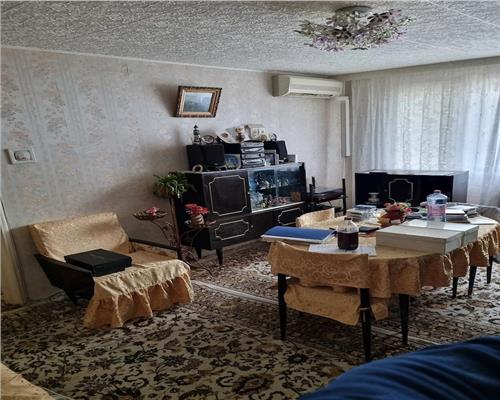 Apartament 4 camere Decomandat Berceni-Izvorul Crisului