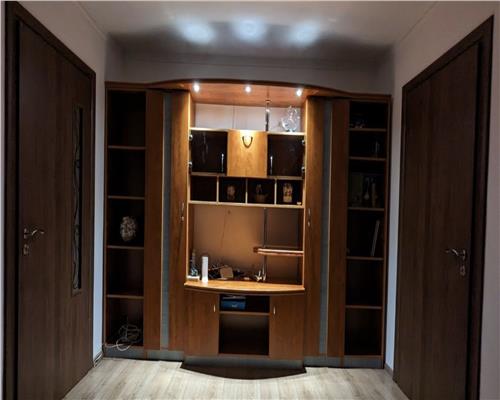 Vanzare Apartament 3 Camere Semidecomandat Giurgiului-Straja