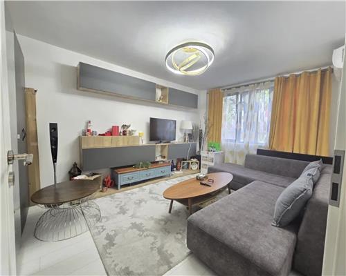 Vanzare Apartament 3 Camere Decomandat Giurgiului-Almasu Mare