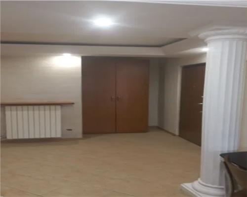 Vanzare Apartament 3 Camere Semidecomandat Piata Sudului-Tulnici