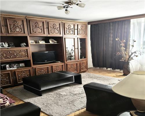 Vanzare Apartament 2 Camere Decomandat Aparatorii Patriei-Turnu Magurele