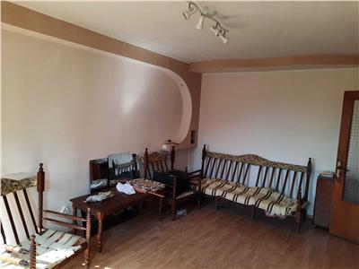Vanzare Apartament 4 Camere Decomandat Berceni-Izvorul Muresului